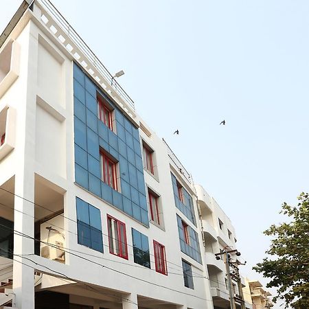 Oyo 3345 Shubham Beach Hotell Puri Exteriör bild