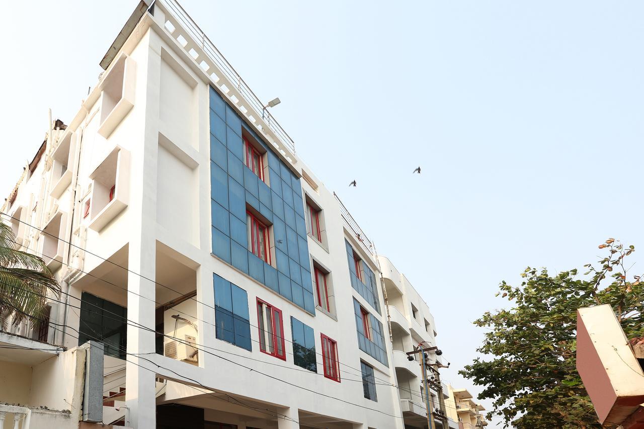 Oyo 3345 Shubham Beach Hotell Puri Exteriör bild